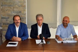 Υπογράφηκε η σύμβαση εκτέλεσης έργου «συντήρηση Ε.Ο.2 περιοχή Βατοχωρίου» (Διασταύρωση Πρεσπών – Κρυσταλλοπηγή) από τον Περιφερειάρχη