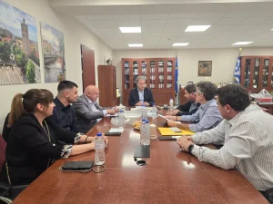 ΥΠΟΓΡΑΦΗ ΣΥΜΒΑΣΗΣ ΓΙΑ ΤΗ «ΣΥΝΤΗΡΗΣΗ ΠΟΛΙΤΙΣΤΙΚΟΥ ΚΕΝΤΡΟΥ ΣΤΗΝ Τ.Κ. ΑΗΔΟΝΙΩΝ ΤΗΣ Π.Ε. ΓΡΕΒΕΝΩΝ»