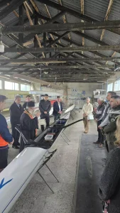 Παραδόθηκε το νέο σύγχρονο κωπηλατικό σκάφος στον Ναυτικό Όμιλο Καστοριάς από την Περιφέρεια Δυτικής Μακεδονίας – Π.Ε. Καστοριάς