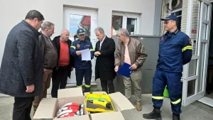 Υπογραφή σύμβασης για την εγκατάσταση δικτύου ενεργειακής πυροπροστασίας στο Ίδρυμα «Άγιος Αχίλλειος»  Ενημέρωση για τις μελέτες της ΔΠΥΝ και τη μετεγκατάσταση του κτηρίου της Πυροσβεστικής Υπηρεσίας Γρεβενών #6